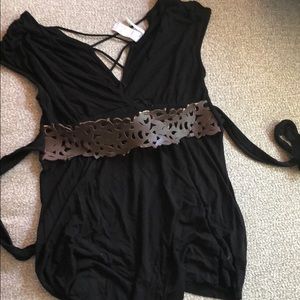 GUESS dressy black with tie